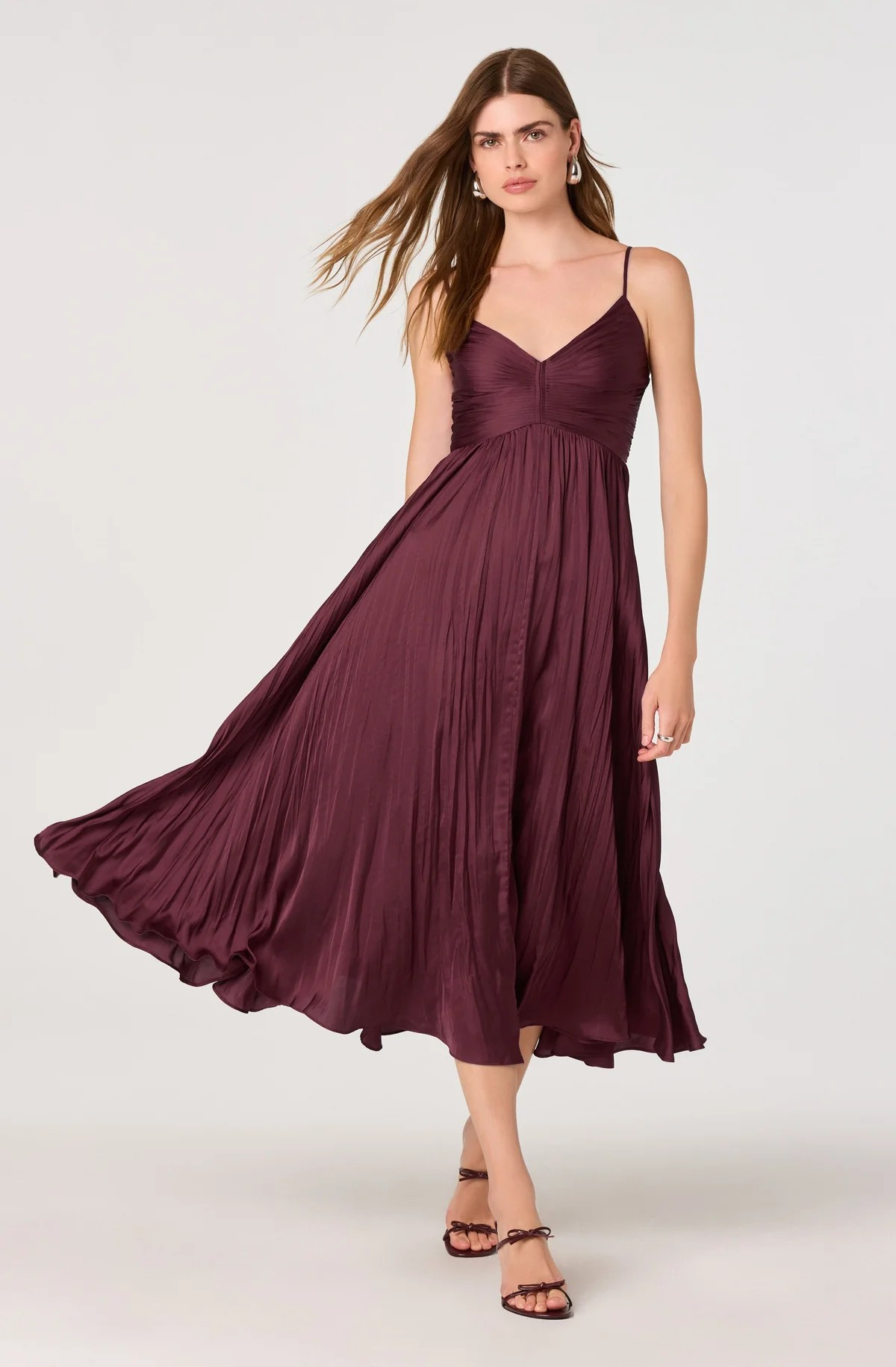 Astr The Label | Maeve Pleated Midi Dress in Wine | Size M Astr The Label | Maeve Pleated Midi Dress in Wine | Size M